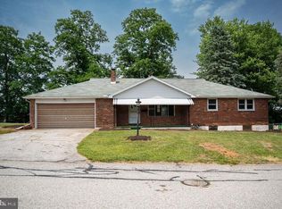 117 E Clearview Dr, Shrewsbury, PA 17361