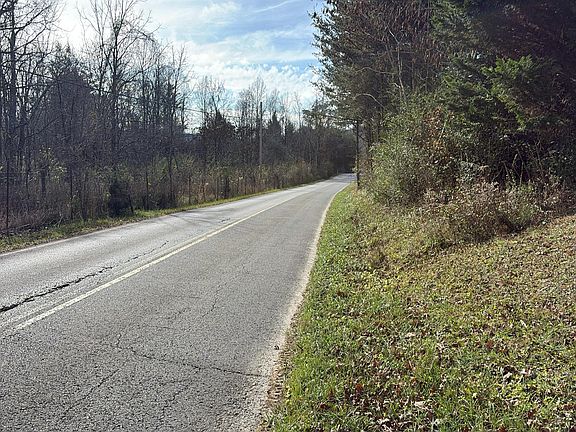 4th image of 3110 Pocket Rd