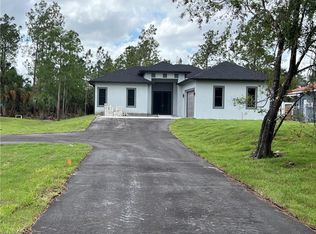 2862 8th Ave SE, Naples, FL 34117