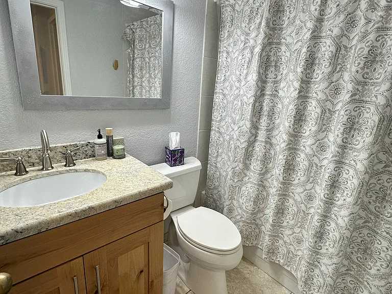 4035 Haines St — Photo 16