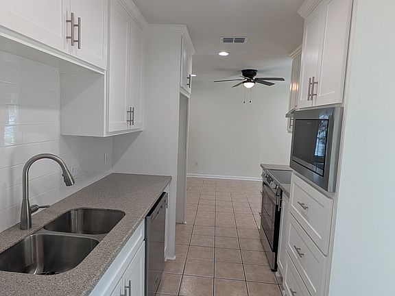 2nd image of 1216 Cozby St E