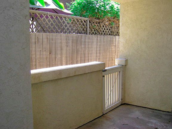 2nd image of 1367 Thomas Ave APT 1