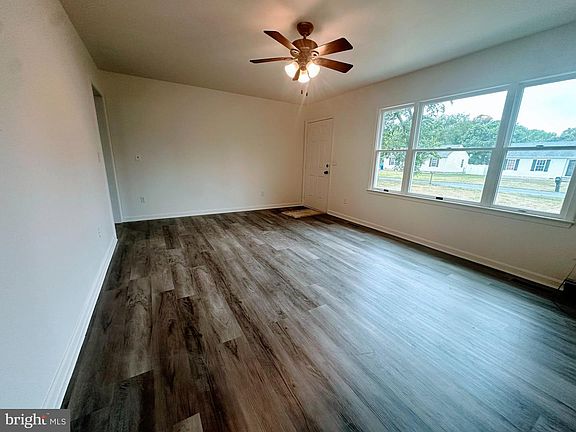 4th image of 22119 Brinsfield Ave