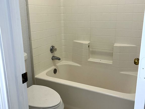 3rd image of 4517 Posada Dr