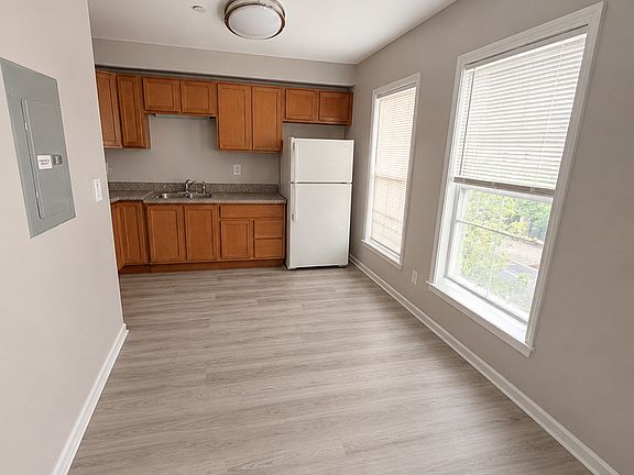2nd image of 62-68 E Washington Ave #304