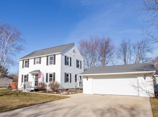 2211 Ridgeway Rd, Monroe, WI 53566