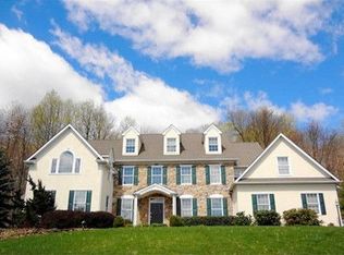 3694 Sablewood Dr, Doylestown, PA 18902