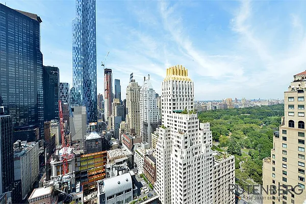 Rented by R New York | media 7