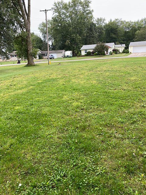 2nd image of 2616 Renfrew Dr