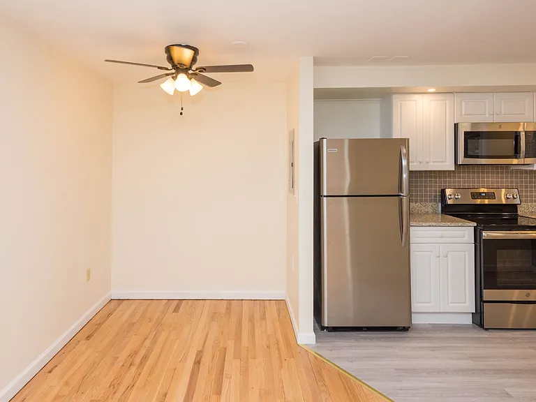 Eli Whitney Apartments — Photo 18