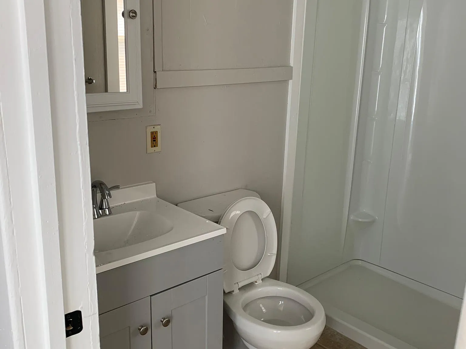 426 E Gray St — Photo 3