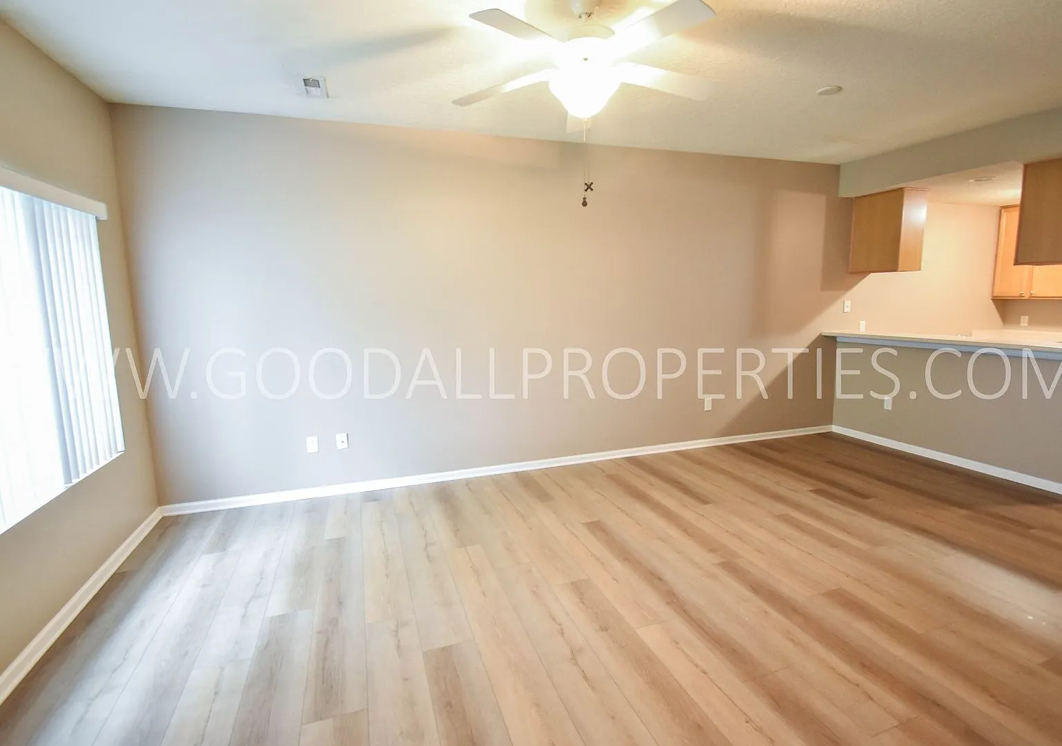 3 Bedroom Townhome in West Des Moines | Waukee Schools — Photo 2