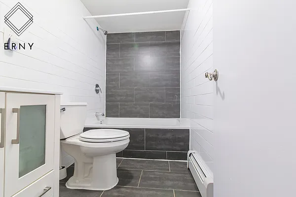 Rented by ERNY LLC | media 16