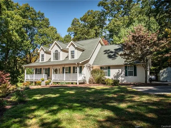 117 Sunny Ridge Dr, Asheville, NC 28804