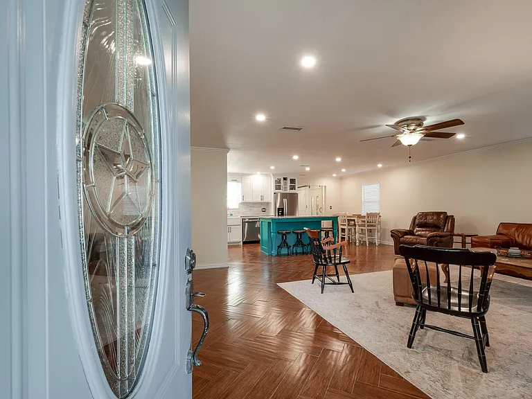11620 Fostoria Rd — Photo 28