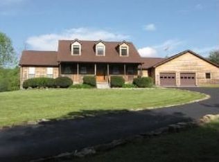 1225 Morgan County Hwy, Harriman, TN 37748