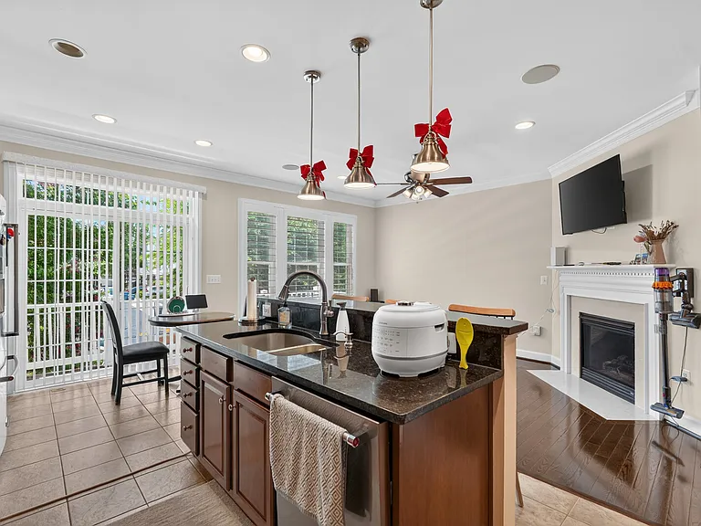12230 Water Elm Ln — Photo 9