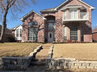 4609 Scenic Dr, Rowlett, TX 75088