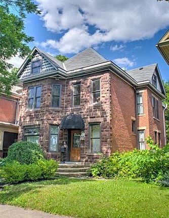 3rd image of 698 Neil Ave