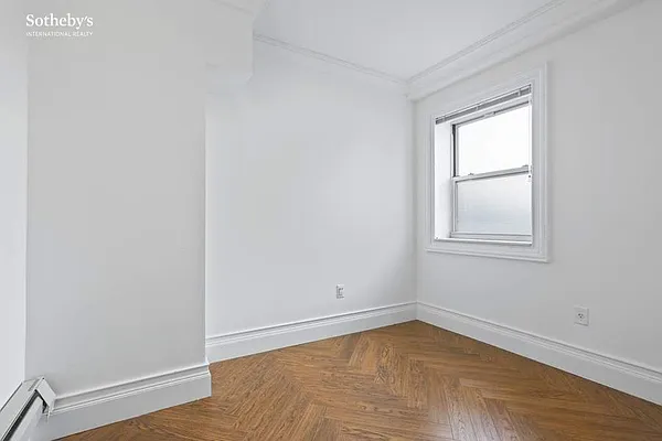 Rented by Sotheby's International Realty | media 11