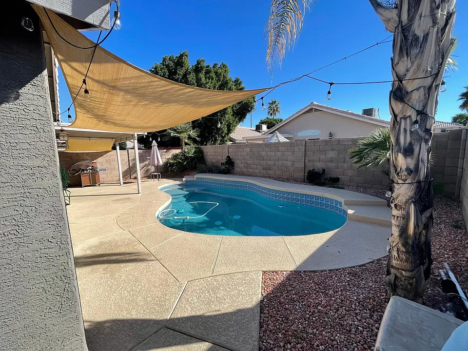 5007 W Oraibi Dr