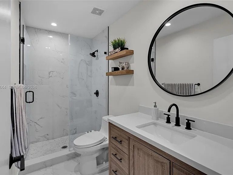 1786 SW 9th St #1 — Photo 9