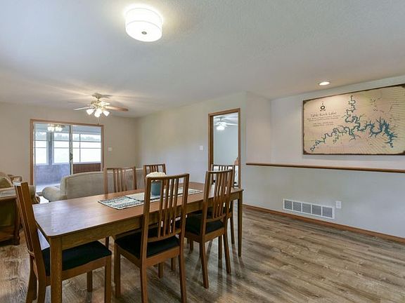 4th image of 41 Quiet Lake Dr