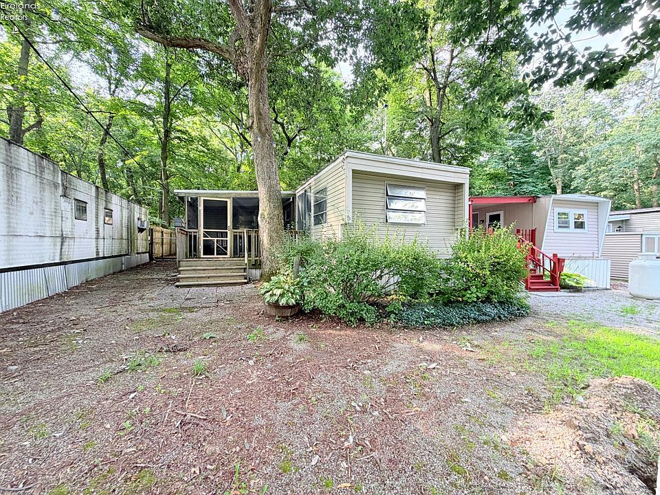 1st image of 8786 N Shore Blvd #29