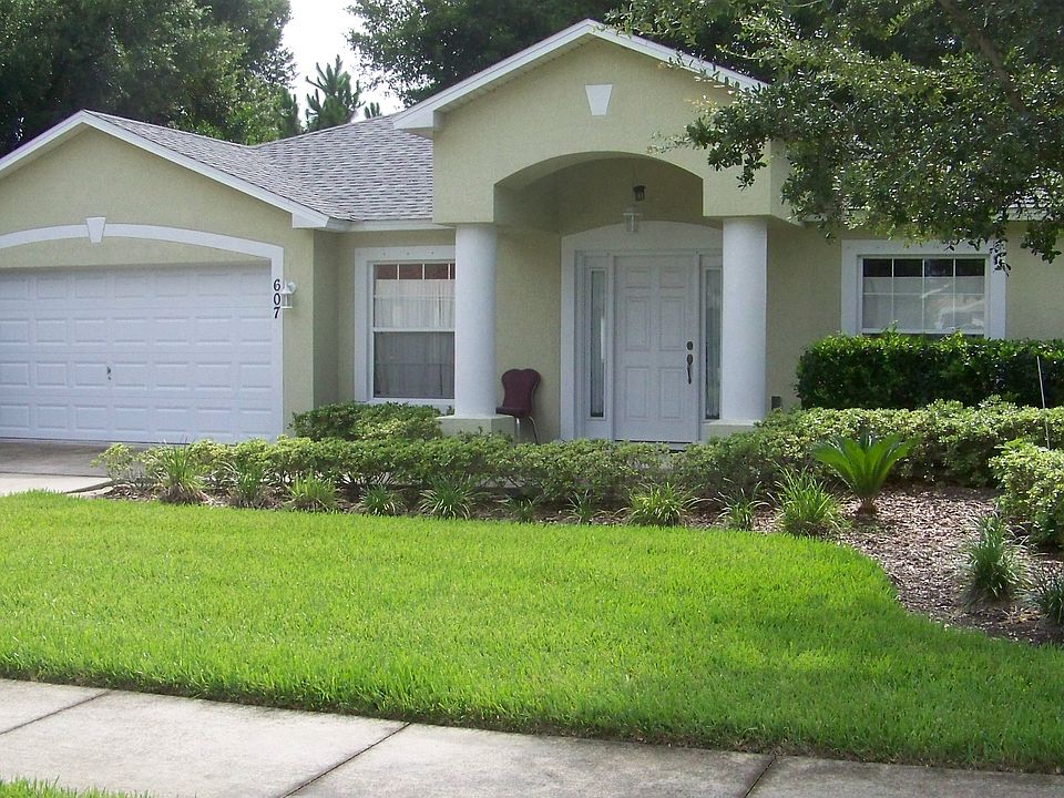 1st image of 607 Cypress Oak Cir