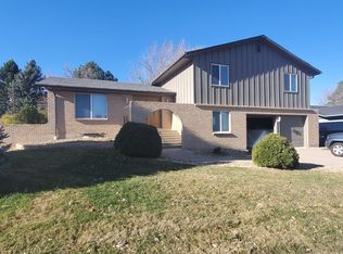 3287 S Geneva St, Denver, CO 80231