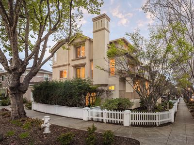 500 Front Ln, Mountain View, CA, 94041