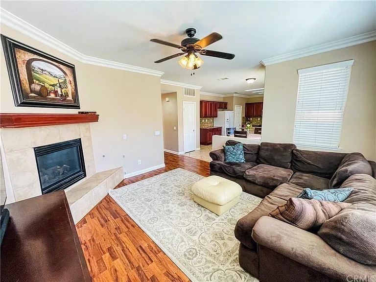 38894 Hickory Hill Ct — Photo 3