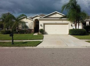 402 Powder View Dr, Ruskin, FL 33570