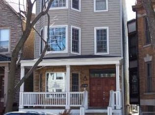 3748 N Janssen Ave, Chicago, IL 60613