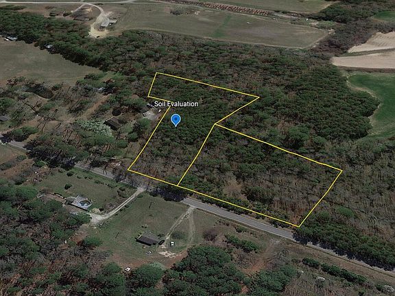 Approximate property lines with soil evaluation location