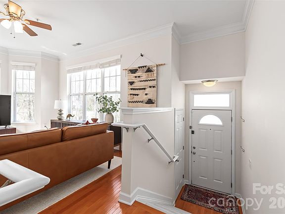 4th image of 7104 Founders Club Ct