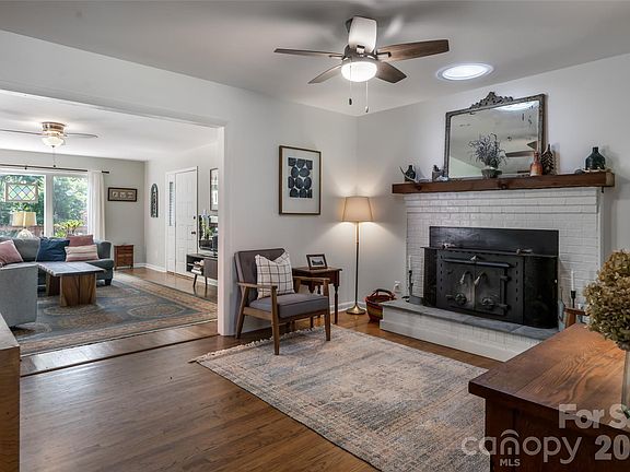 4th image of 234 Carnelian Dr