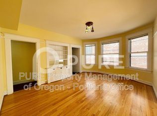 2167 SW Yamhill St APT 5, Portland, OR 97205