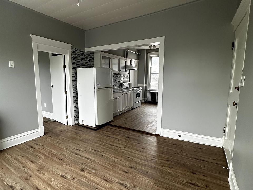 1st image of 4757 S Hermitage Ave #2N