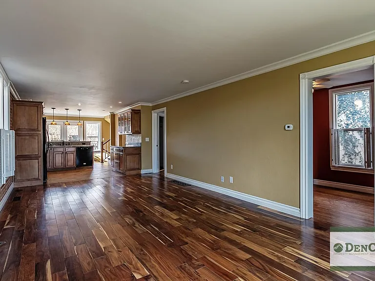 167 W Archer Pl — Photo 4