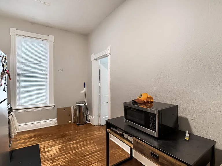 3118 Pleasant Ave — Photo 6