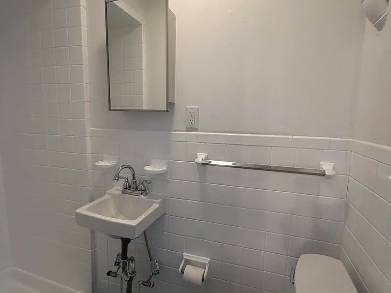 88 South St #2 — Photo 8