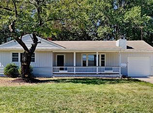 5728 Oxford Ave, Raytown, MO 64133