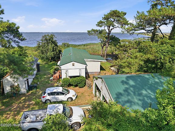 5th image of 132 Poplar Bay Road