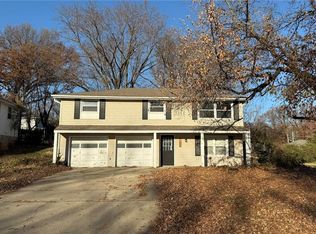 4512 NE Sunnybrook Ln, Kansas City, MO 64117