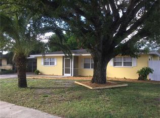 966 Narcissus St, North Fort Myers, FL 33903