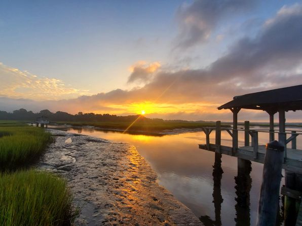 5849 Shark Hole Rd, Meggett, SC 29449