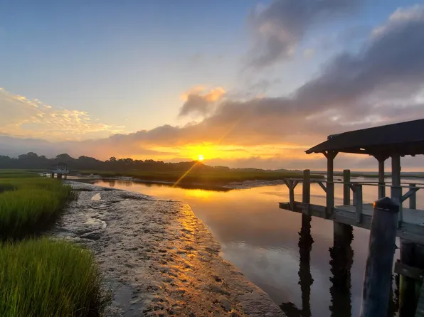 5849 Shark Hole Rd, Meggett, SC 29449