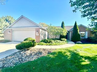 1702 Courtney Ln, Huron, OH 44839