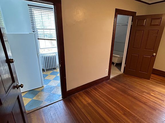 5th image of 2857 N Humboldt St #4